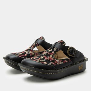 Classic Handicraft Shoe
